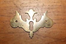 Cast Bronze Batwing Keyhole Furniture Cabinet Curio Escutcheon Damaged CC-140