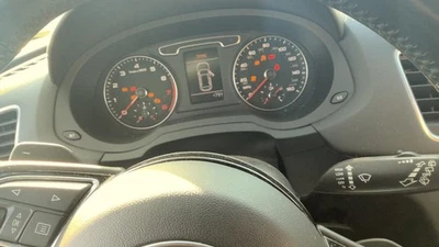 Used Front Center Interior Rear View Mirror fits: 2015 Audi Q3 w/automatic dimmi - Image 1 of 4