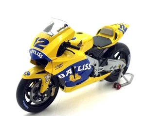 MINICHAMPS 1/6 HONDA RC211V Team Camel Pramac Pons Moto GP2003 Max Biaggi - Picture 1 of 4
