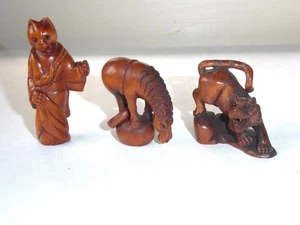 3 VINTAGE CARVED WOOD JAPANESE NETSUKES CAT IN KIMONO SGND HORSE SGNED TIGER - Picture 1 of 12