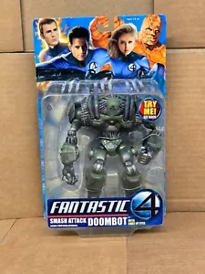 Toy Biz - Marvel - Fantastici Quattro - Smash Attack Doombot (2005) SIGILLATO - Foto 1 di 4