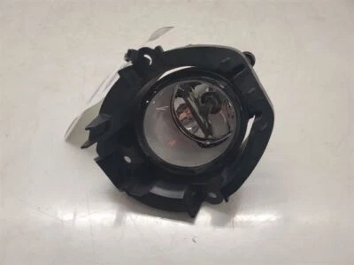 Toyota RAV 4, Front Right Fog Lamp With Brackets, 2006-2014, 81210-0D040 Foto 1 de 4