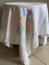 VIntage White Damask Tablecloth w/ Pastel Flowers @122x134cm