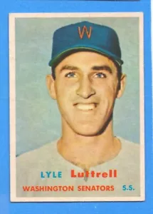 Lyle Luttrell 1957 Topps #386 en muy buen estado + senadores - Imagen 1 de 1