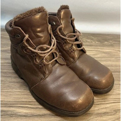 St John's Bay Women’s 7.5M Brown Fur Lined Leather Lace-Up Ankle Boot 028-8415 - Imagem 1 de 4