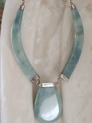 COLLAR ARTESANAL VINTAGE DE JADE VERDE ESPUMA DE MAR GORRAS DE LEY Y COLLAR DE BARRA Foto 1 de 4
