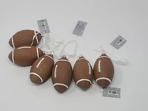 ¡¡Nuevo con etiquetas! Adorno navideño de fútbol acrílico de Hobby Lobby - Imagen 1 de 6