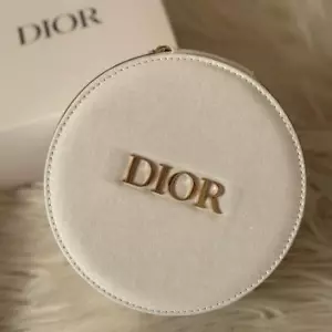 Christian Dior limitierte Waschtischtasche runde Kosmetikhülle Spiegel weiß Reißverschluss kostenloser Versand - Bild 1 von 8