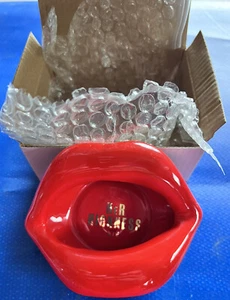 NEW  Her Highness NYC Red Lips Ashtray - Picture 1 of 6
