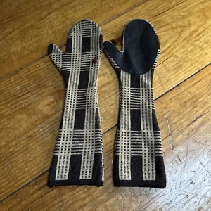 Wool and Leather Mittens - Picture 1 of 7