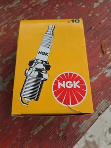 NGK 5574 Standard Spark Plug - BPM8Y, 10 Pack - Picture 1 of 3