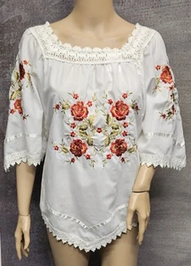 NUEVO CON ETIQUETAS S. VOGIATZOGLOU HECHO EN GRECIA S M BORDADO BLANCO ROJO CAMPESINO CROCHET TOP - Imagen 1 de 24