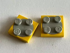 Lego Plattenspieler 2x2 Platte gelb oldgray Ref 3680c01 / Set 6876 6970 6927 6395... - Bild 1 von 1