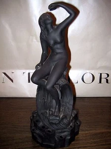 Rare Wedgwood Black Basalt Figure of Aphrodite / Venus / Cleopatra - Picture 1 of 6