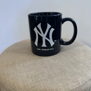 New York Yankees Mug Navy Blue Ceramic MLB 8-10oz - Picture 1 of 6