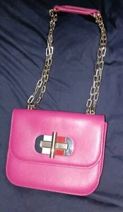 Small Pink Tommy Hilfiger Handbag With A Chain Adjustable Strap - Picture 1 of 8