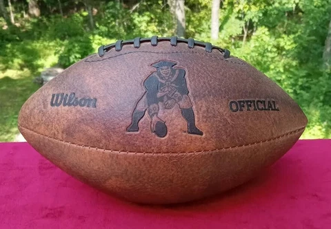 Wilson NFL Mini Football New England Patriots Retro Kickback Cover