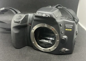 MINOLTA MAXXUM 550si DATE Film Camera w/70-300mm Lens untested  - No Battery - Picture 1 of 7