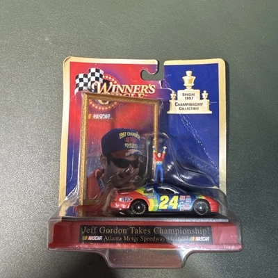 Winner's Circle Jeff Gordon Takes Championship 1997 Nascar 1:64 Diecast Car - Image 1 of 2