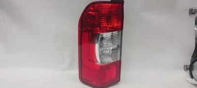 '12-'20 Luz trasera exterior conductor izquierdo Nissan NV 2500 ¡Grado A OEM! Foto 1 de 4