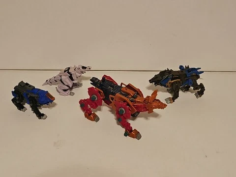 Zoids Lot Of  Figures Tomy Hasbro Toys Pre Owned Used Loose Vintage Incomplete Cover