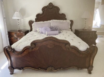California King Solid Wood Bedroom Furniture Set. 5 Piece - Image 1 of 4
