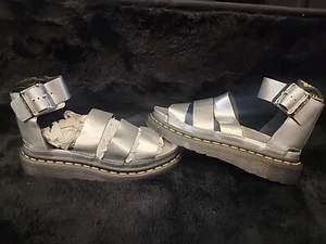 Nuovi sandali Dr. Martens Clarissa II gladiatore pelle metallizzata fibbia taglia 5 - Foto 1 di 6