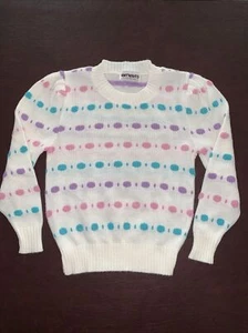 Strick Wellen Mädchen Pullover Pulli weiß blau lila rosa. Größe M 7/8 - Bild 1 von 5