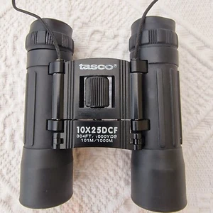 TASCO 10x25 DCF BINOCULARS FOLD UP POCKET SIZE WITH CASE - Picture 1 of 7