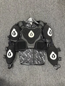 SixSixOne Evolution Pressure Suit Small - Picture 1 of 3