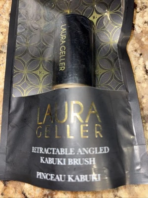 Laura Geller Spazzola Kabuki ad angolo retrattile - Immagine 1 di 3