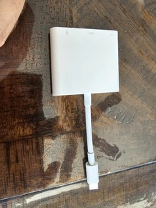 Adaptador multipuerto AV digital USB-C Apple | A2119 | MUF82AM/A | Original OEM - Imagen 1 de 3