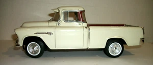 ERTL American Muscle 1955 Chevy 3100 Cameo 1:18 scale Diecast Chevrolet Pick-Up - Picture 1 of 9