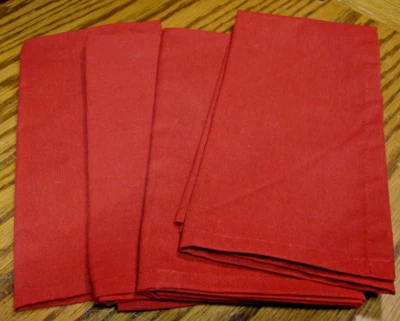 Set 4) Mainstays Walmart Table Napkins Red 18"x18" Cotton Blend Tableware    238 - Image 1 of 3