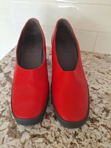 Camper Tacón Rojo Cuero Planos Talla 39 - Imagen 1 de 9