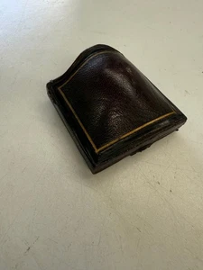 ANTIQUE DOMED LEATHER JEWELLERY BOX - R CURTIS LEICESTER - Picture 1 of 9