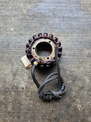 85-86 1986 HONDA SHADOW VT1100 MAGNETO ALTERNATOR BATTERY CHARGER - Image 1 of 4