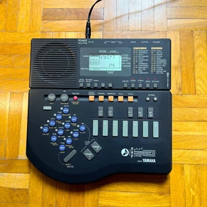 Yamaha QR-10 Music Accompaniment Player (1993) sequencer, arranger and sampler! - Photo 1/6