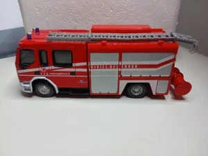 MODELLINO CAMION-RENAULT PREMIUM-115 VIGILI DEL FUOCO-SCALA 1/50-BURAGO-CHINA - Foto 1 di 7