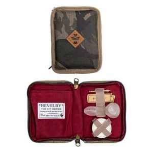 The Pipe Kit - Kit a prueba de olores Revelry Supply - Camuflaje verde - Imagen 1 de 1