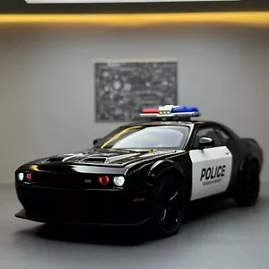 Modellino auto polizia sceriffo occhio rosso Hellcat 1:22 con luce e caratteristiche - Foto 1 di 6