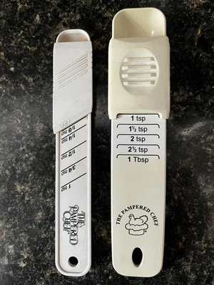 Juego de 2 cucharas medidoras en seco ajustables para chef mimado Foto 1 de 4