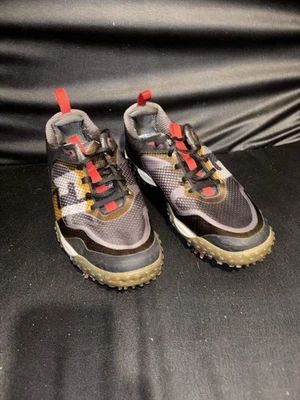 FootJoy FJ Freestyle 男式高尔夫鞋 7.5 M 码 Flex Zone 黑色-红色-灰色 — 第 1/4 张图片