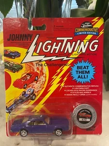 Johnny Lightning Los Desafiantes Custom Toronado Púrpura '96 Toy Fair - Imagen 1 de 3