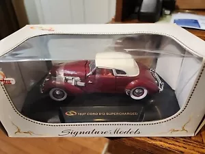 Signature Models 1937 Cord 812 Supercharged Red 1:32 Scale Diecast NIB - Picture 1 of 9