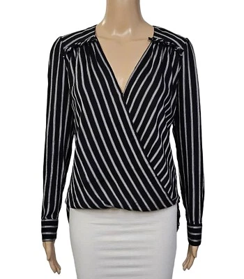 Blusa ARTISAN DE LUXE Negra Rayas Sobrepelliz Escote en V Dobladillo Alto Bajo XS Foto 1 de 4