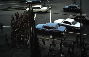 Original 70's Slide, Street Scene with Vintage Cars / Cab & Lots of Boys Scouts - Picture 1 of 1
