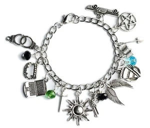 Pulsera con dijes sobrenaturales - Imagen 1 de 4