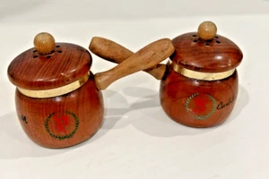 Carlsbad Caverns Pot Handle Wooden Salt & Pepper Shakers Souvenir Travel - Picture 1 of 4