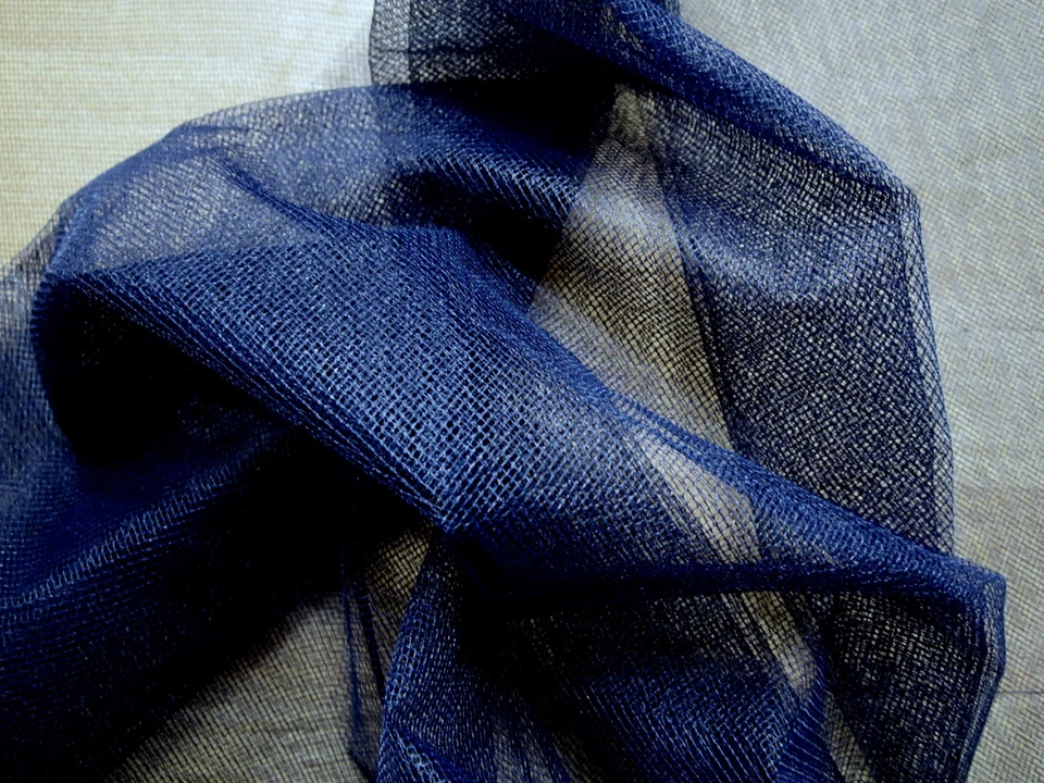 5 yardas-maravillosa tela de red de tul hexagonal azul marino-53" de ancho Foto 1 de 3